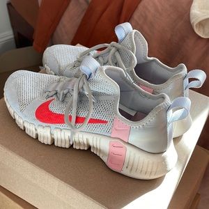 Nike Metcon Free Women Size 9
